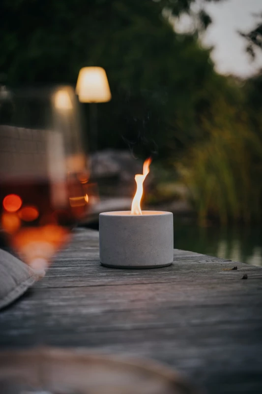Rundes Betonfeuer Solo der Marke Beske-Manufaktur