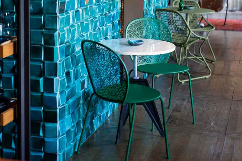 Lorette Gartenstuhl aus Stahl latte beige Lorette Gartenstuhl aus Stahl latte beige