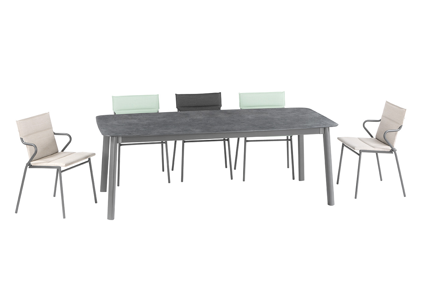 ANCÔNE TABLE and ARMCHAIRS_minéral_2020_72dpi Sparset Stuhl mit Armlehne ANCONE Cobalt / Gestell schwarz + Kissen