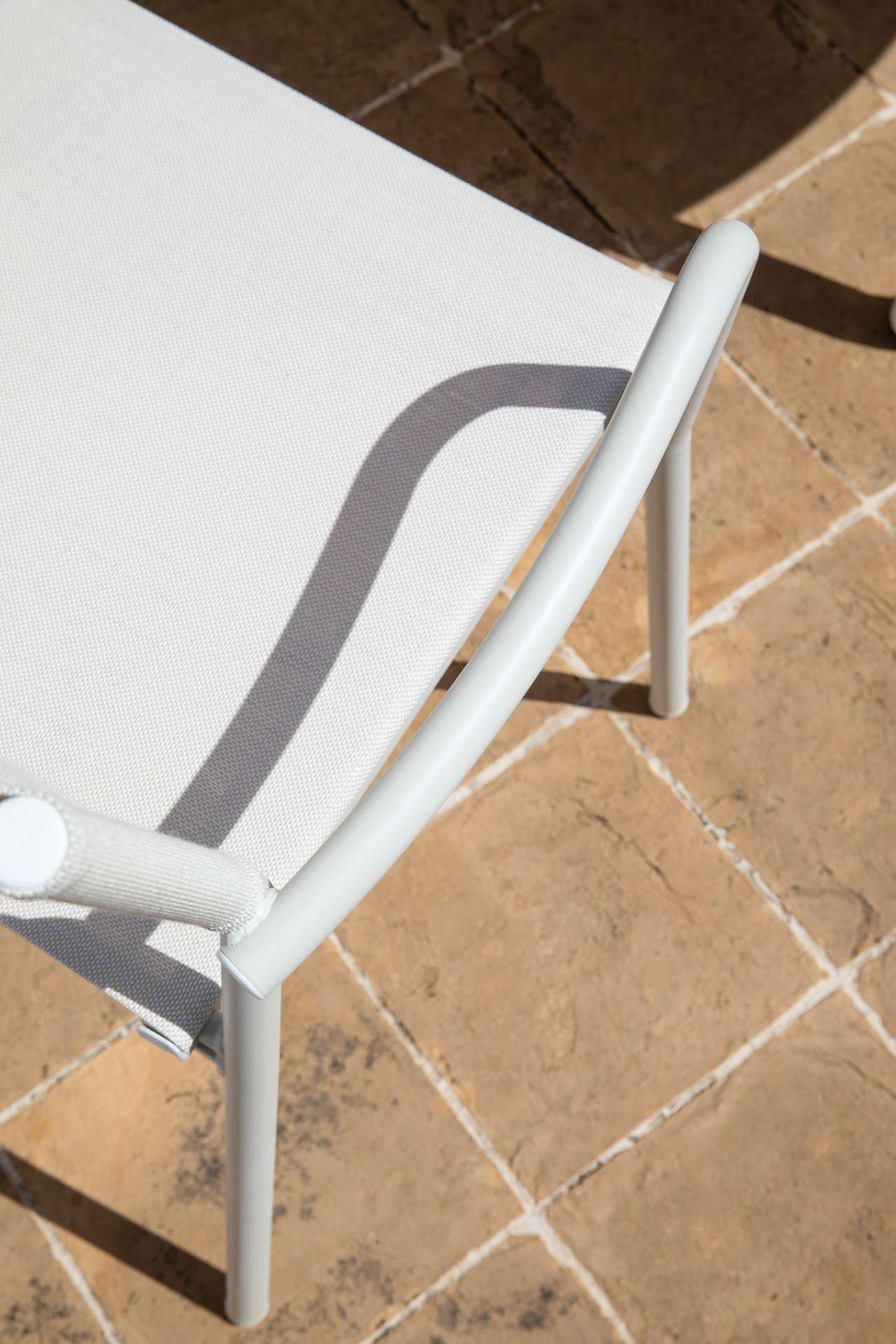 Emma Gartensessel stapelbar Ivory / Lehm