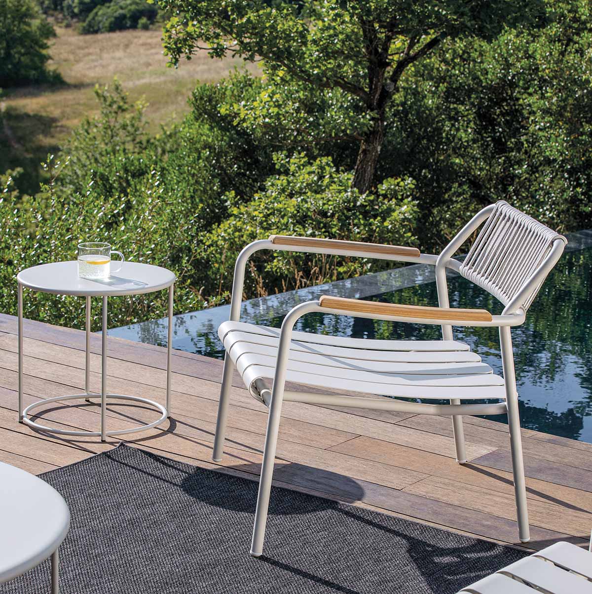 Verdea Rope gemütlicher Loungestuhl Outdoor Ivory / Perlweiß Verdea Rope gemütlicher Loungestuhl Outdoor