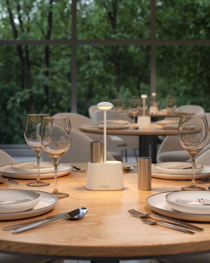 HEUERECE Akku-Tischleuchte inkl. Salz und Pfefferstreuer sand HEUERECE Akku-Tischleuchte inkl. Salz und Pfefferstreuer sand