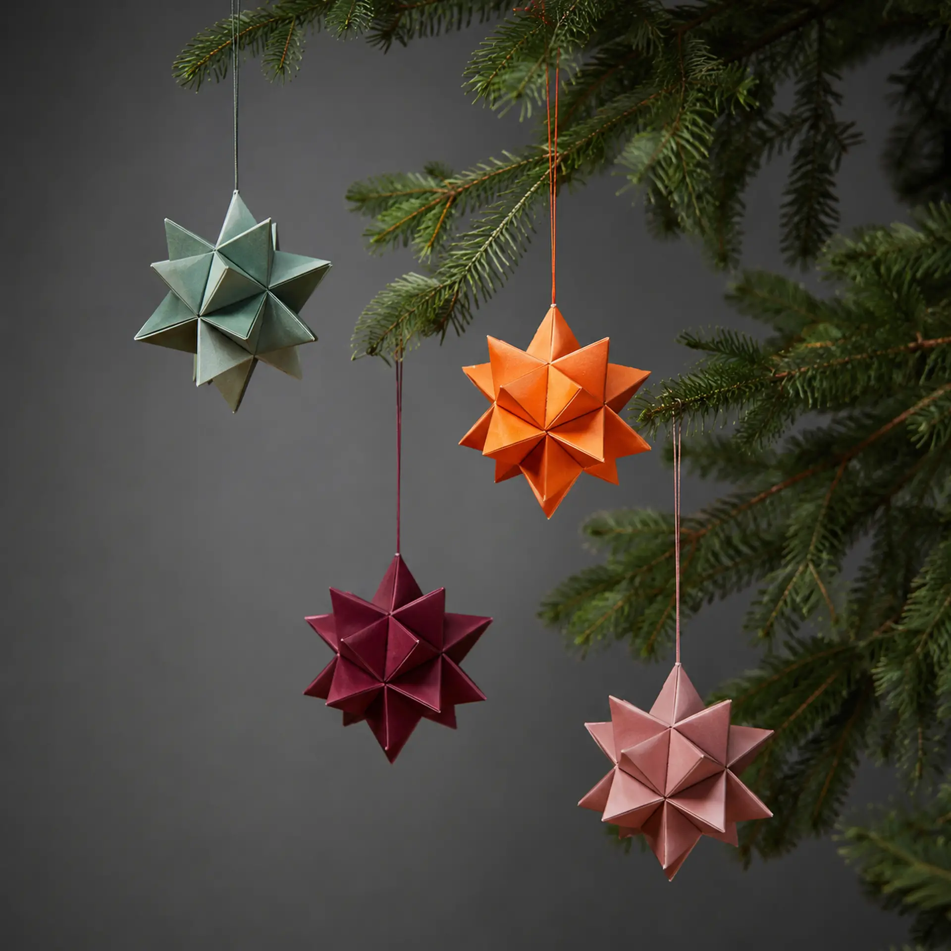 CRAFT Weihnachtsanhänger handgefaltet in 6 Farben