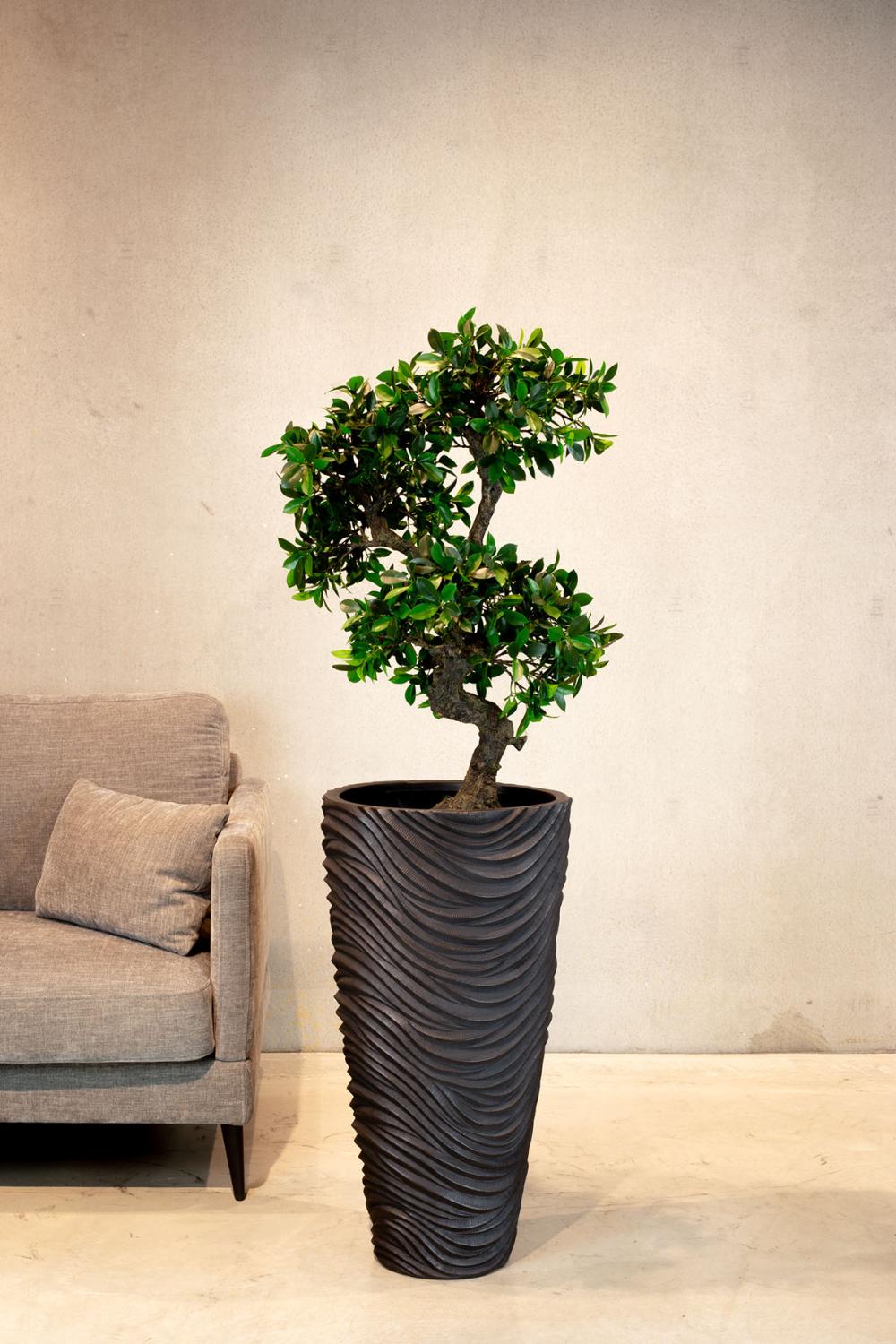 Curved River Bodenvase, Ø 40 cm, Höhe 75 cm Bronze Curved River Bodenvase, Ø 40 cm, Höhe 75 cm Bronze