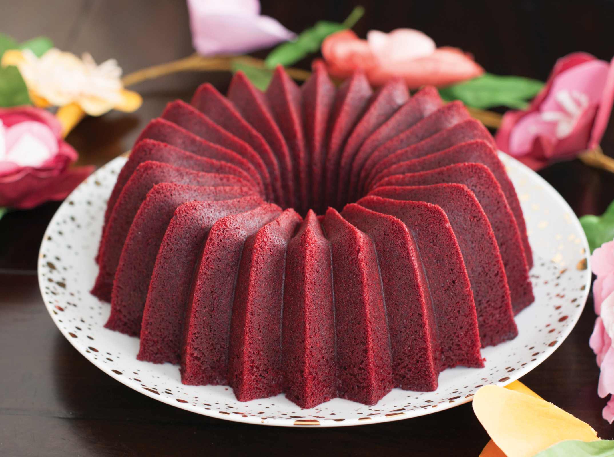 85777 Brilliance Bundt_Lower_Flowers_00 Backform Brilliance Bundt Pan 2,4 Liter
