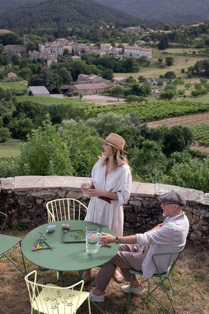 Opéra+ Tisch rund Ø96 cm Latte Beige Opéra+ Tisch rund Ø96 cm Latte Beige