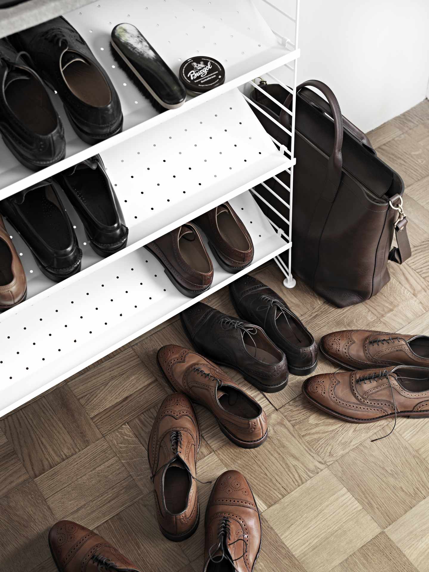 string_schuhregal_1 String System Schuhregal Metall 58/10/30 Dunkelbraun