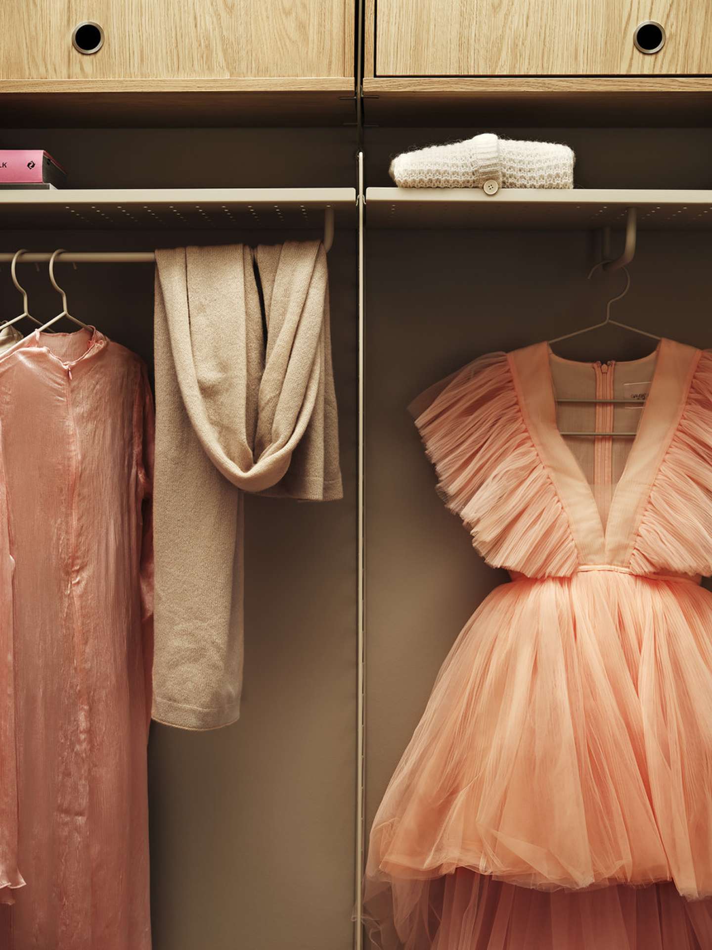 String System Kleiderbügel 4er Set String System Kleiderbügel Dunkelgrau 4er Set