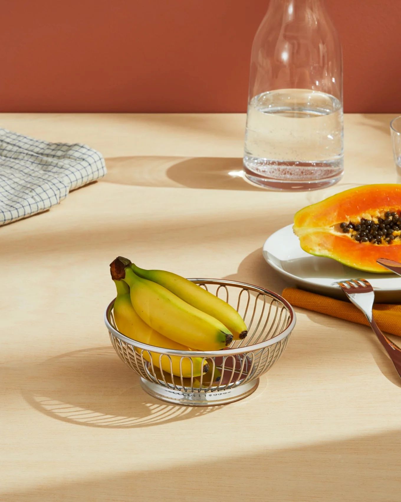 Runder Obstkorb aus Draht Runder Obstkorb aus Draht