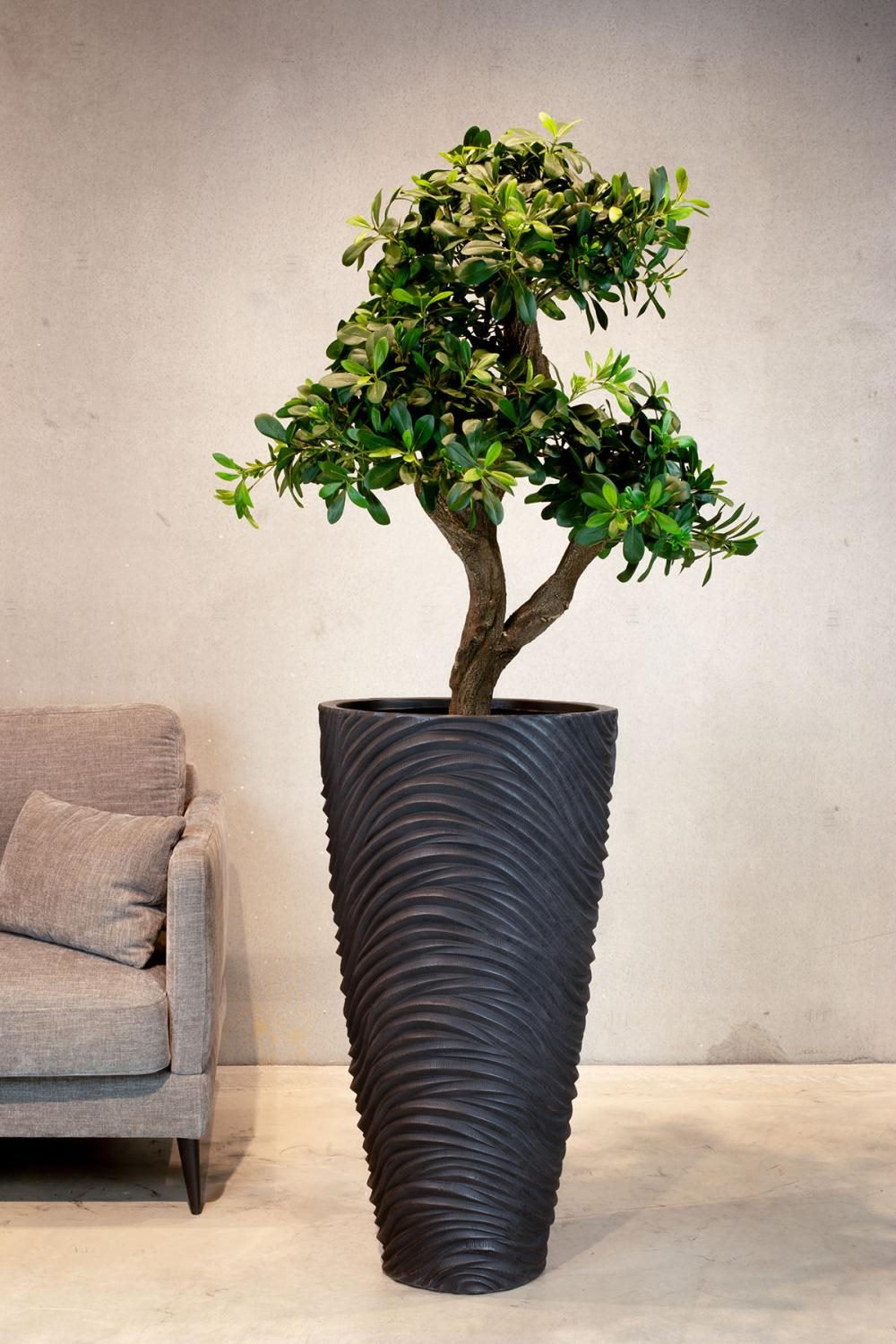 Curved River Bodenvase, Ø 40 cm, Höhe 75 cm, black iron