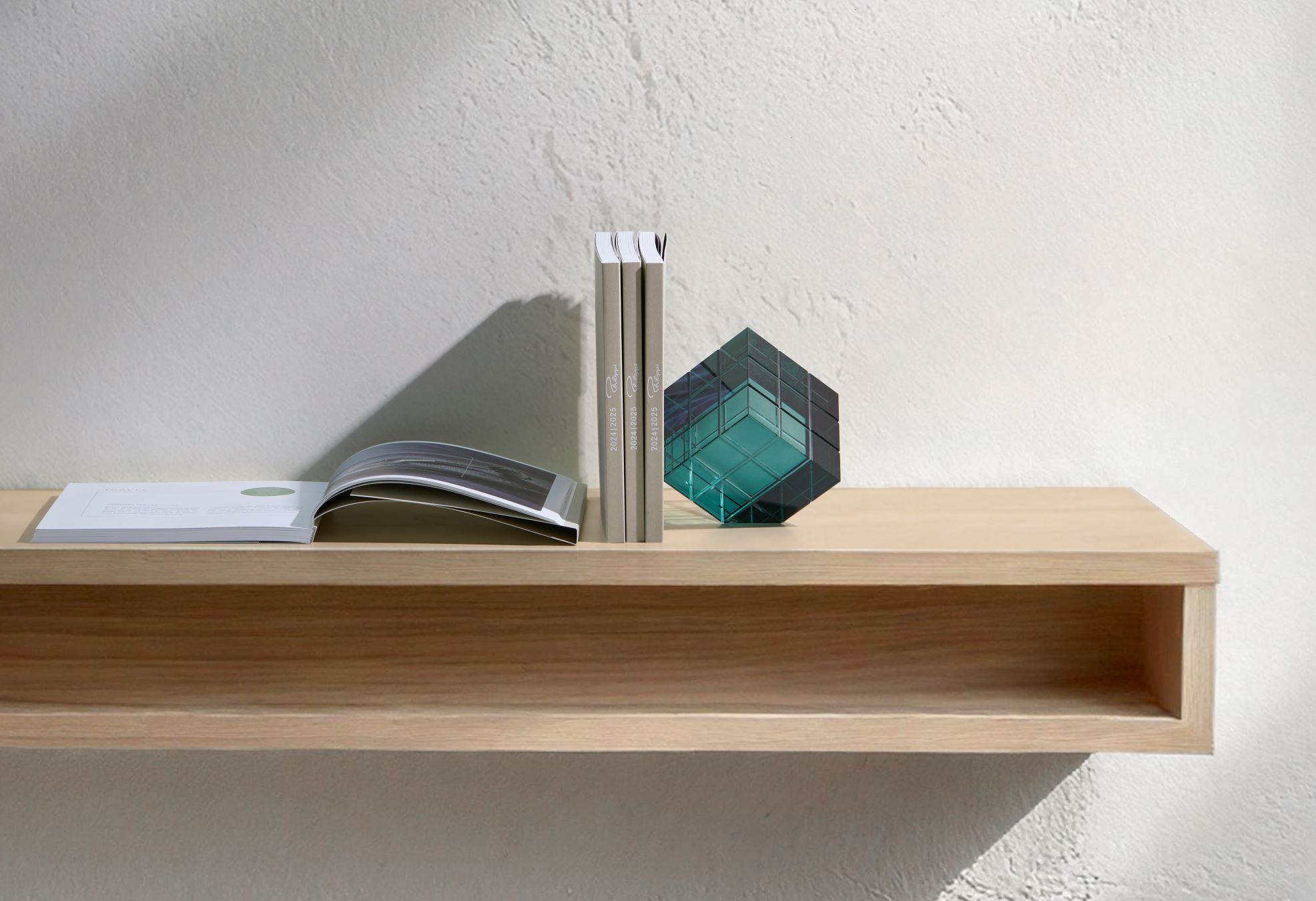 Tara Buchstütze - smaragdgrüner Cube