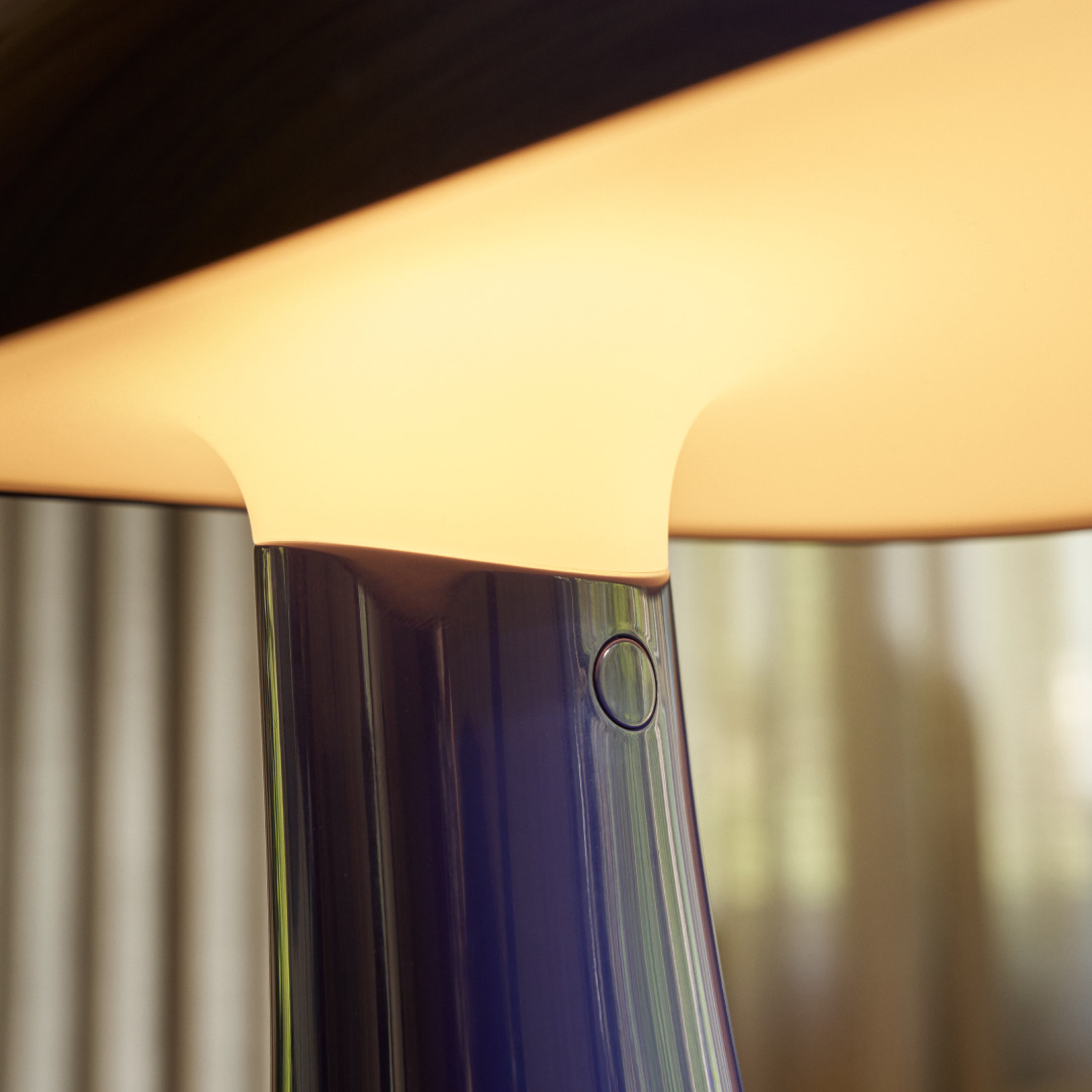 Rumee tragbare Tischleuchte Rumee tragbare Tischleuchte Night Blau