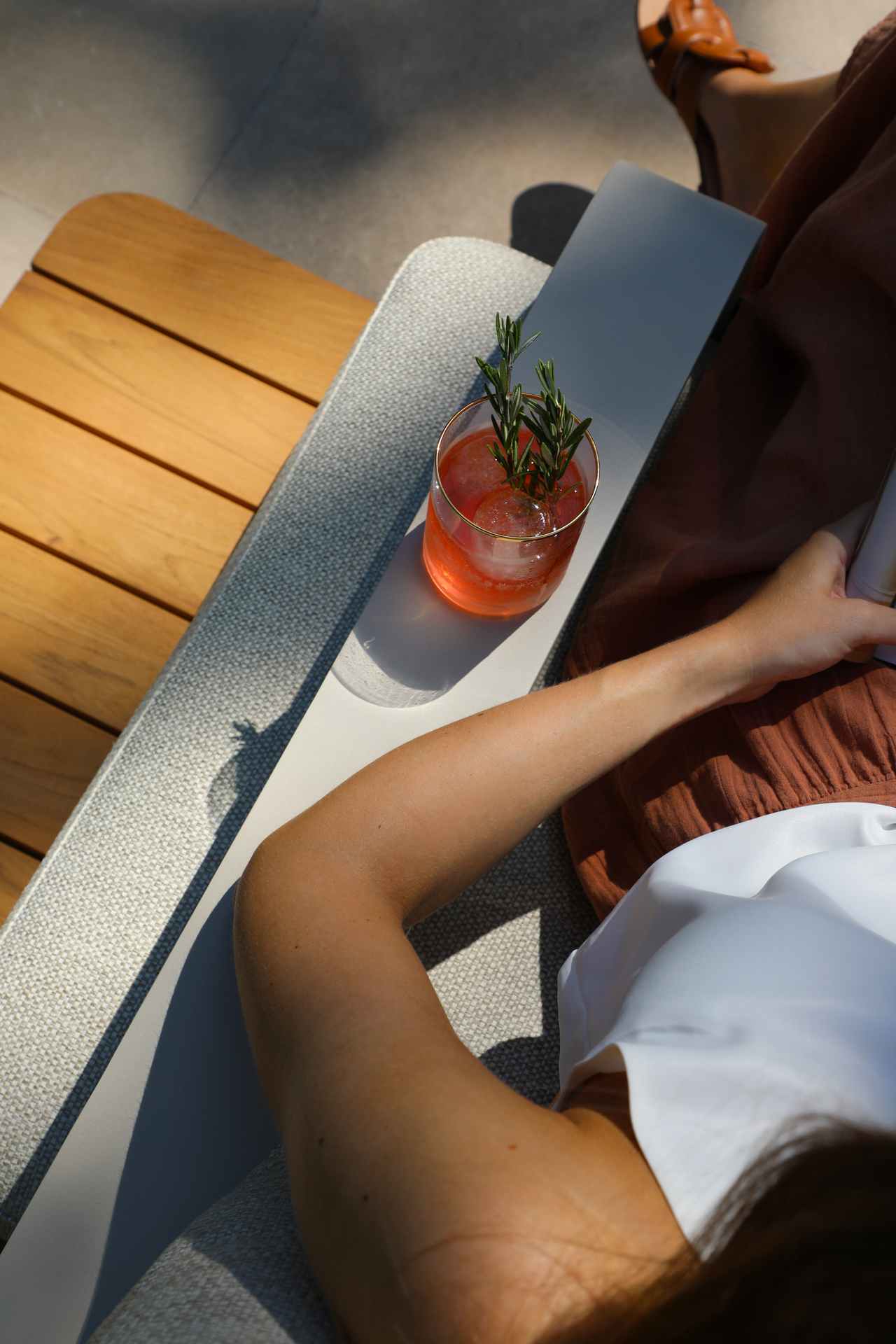 Dox gemütliches Outdoor Lounge Sofa - 2 Sitzer