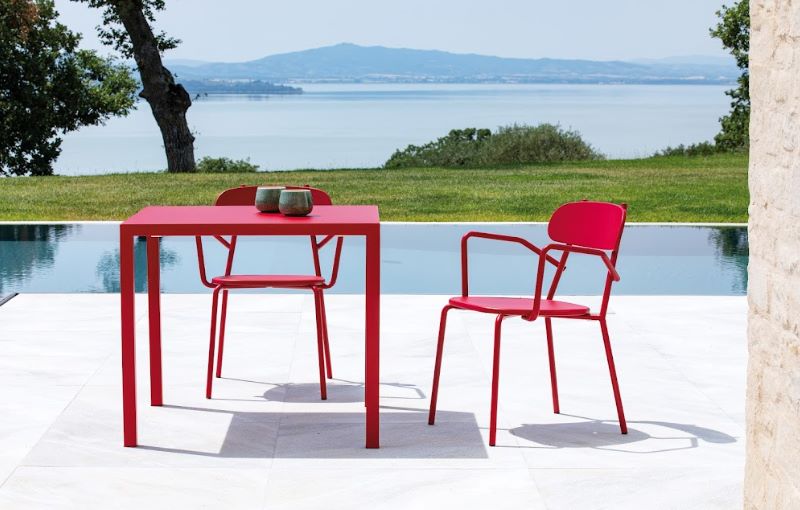 Robuster Gartentisch Fox 60x60 cm antik grau AG Robuster Gartentisch Fox 60x60 cm terracotta TC