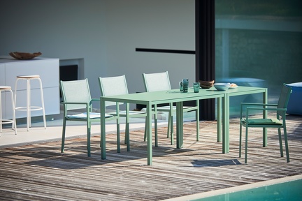 Aria Outdoor-Tisch 160 x 80 x 75 taupe Aria Outdoor-Tisch 80 x 80 x 75 cm, salbei