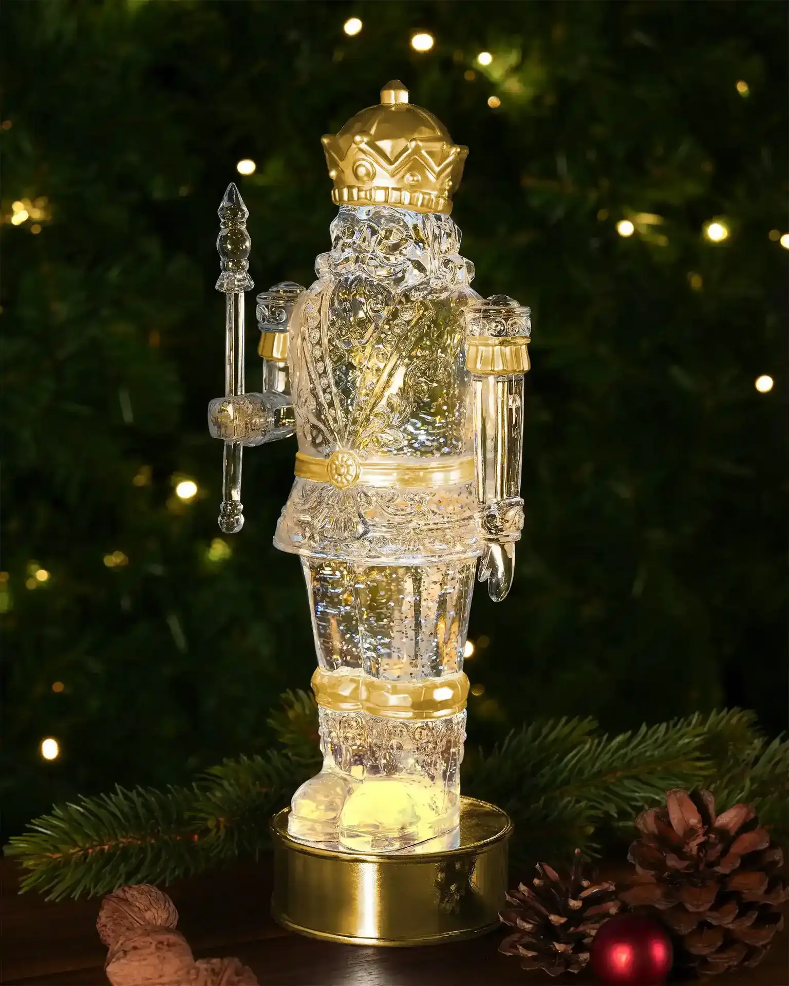 72499_1_glamor_moderner_led_nussknacker_1.webp GLAMOR moderner LED Nussknacker Silber