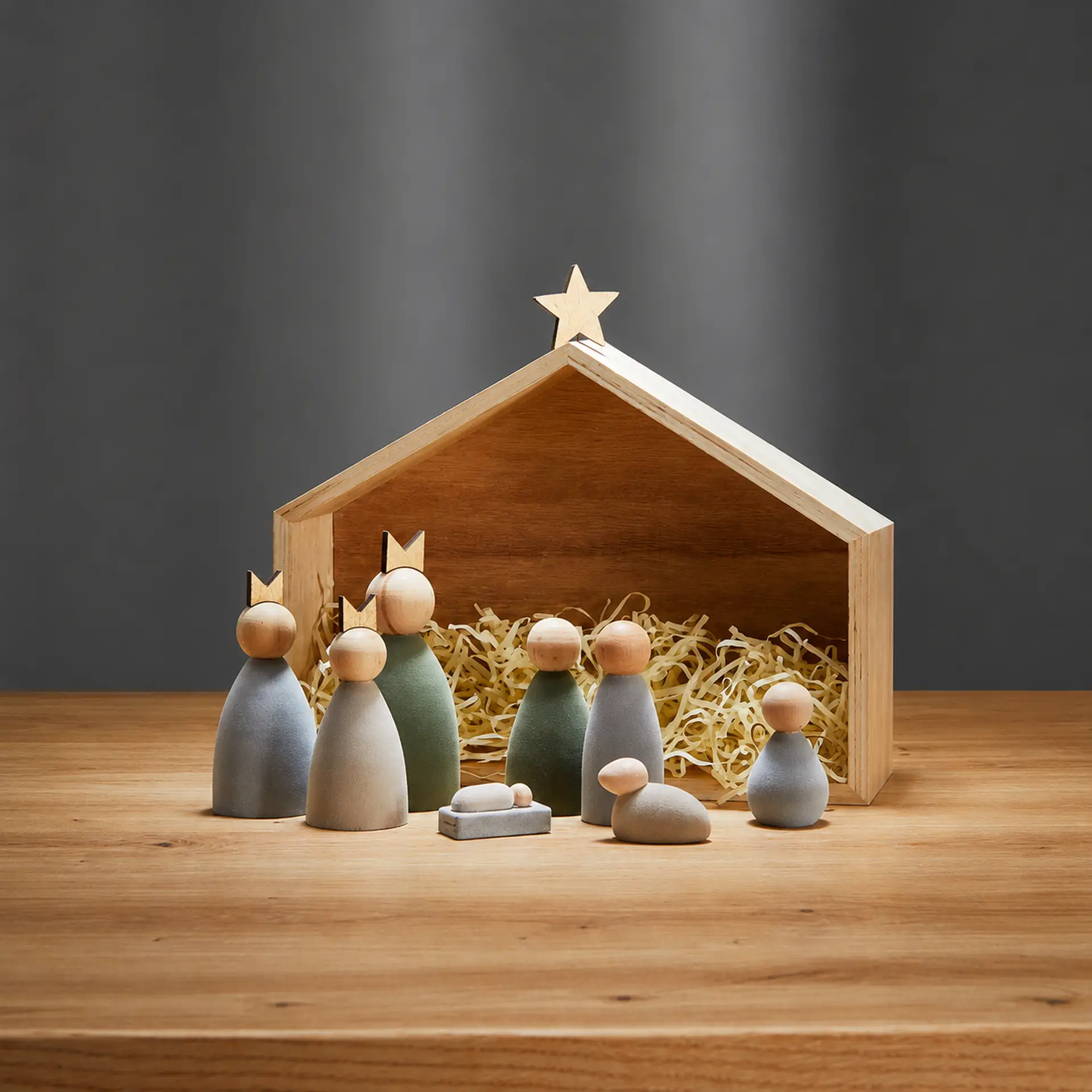 296020_KRYBBE_Weihnachtskrippe, 9tlg_Holz.webp KRYBBE Weihnachtskrippe 9tlg.Holz