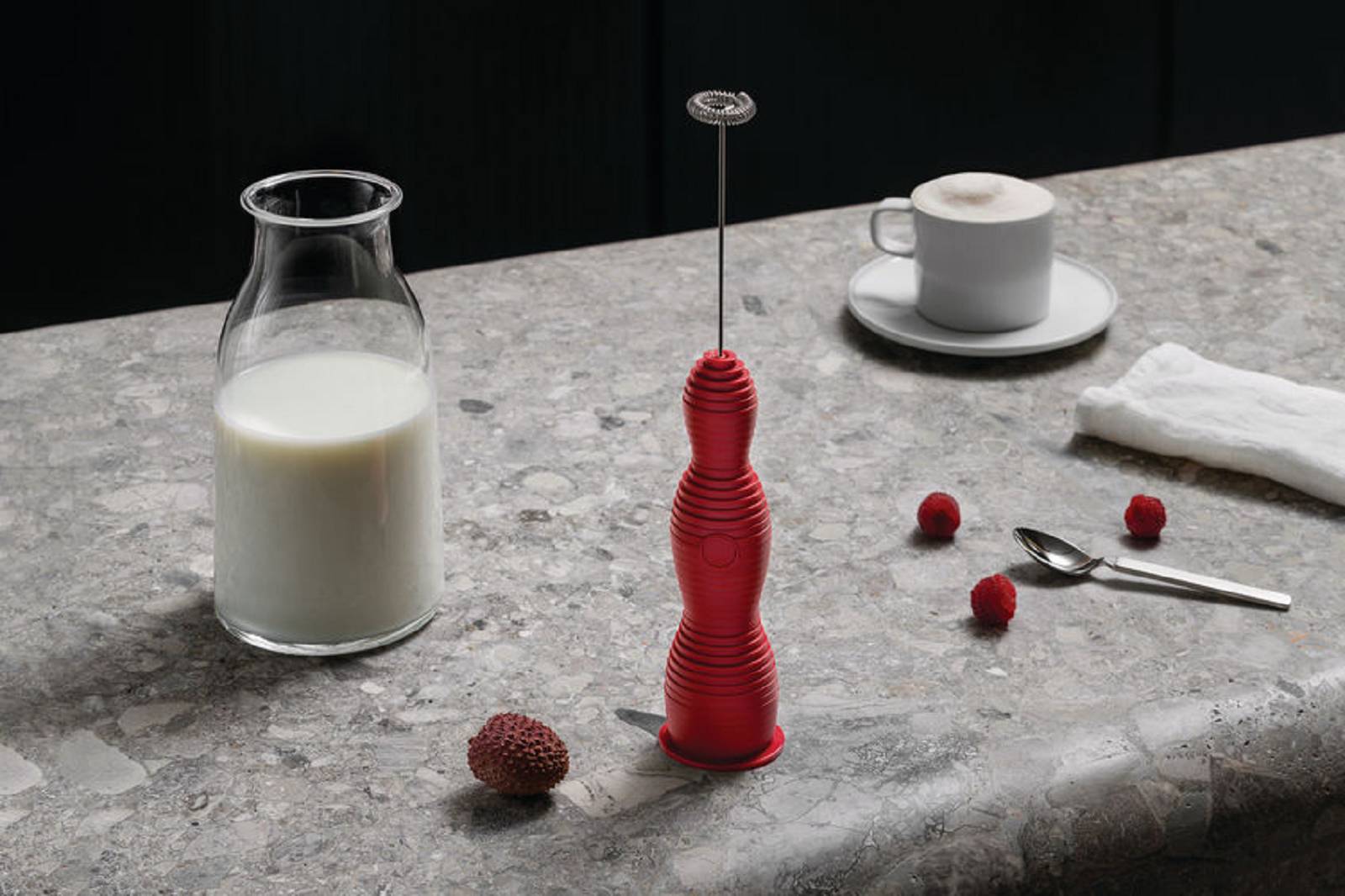 Pulcina Milchschäumer – elektrisch, rot, cremiger Milchschaum für Cappuccino & Milchkaffee Pulcina Milchschäumer – elektrisch, rot, cremiger Milchschaum für Cappuccino & Milchkaffee