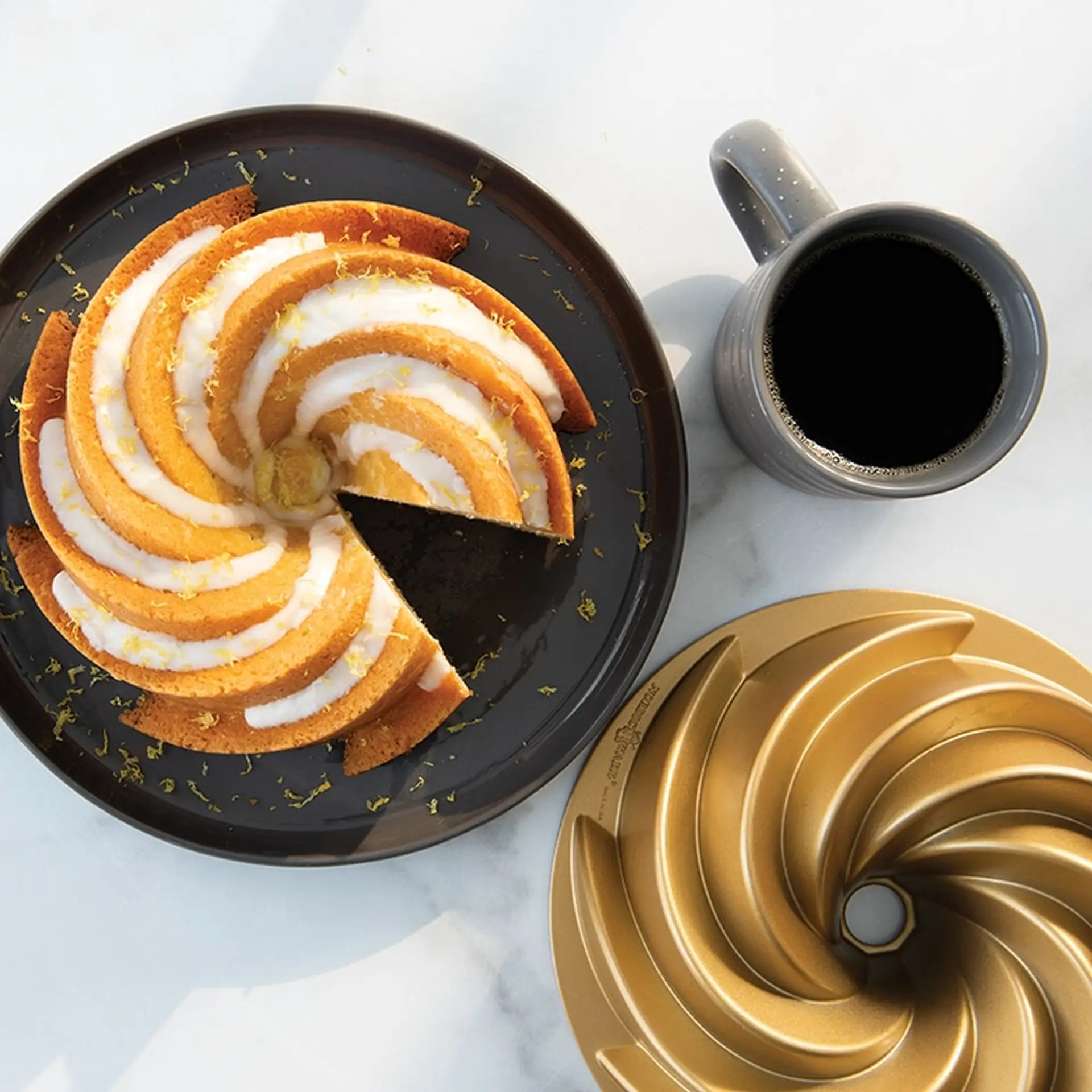 Runde Kuchenform Heritage Bundt Pan 1,4 L Stimmungsbild 90077.webp Runde Kuchenform Heritage Bundt Pan 1,4 L