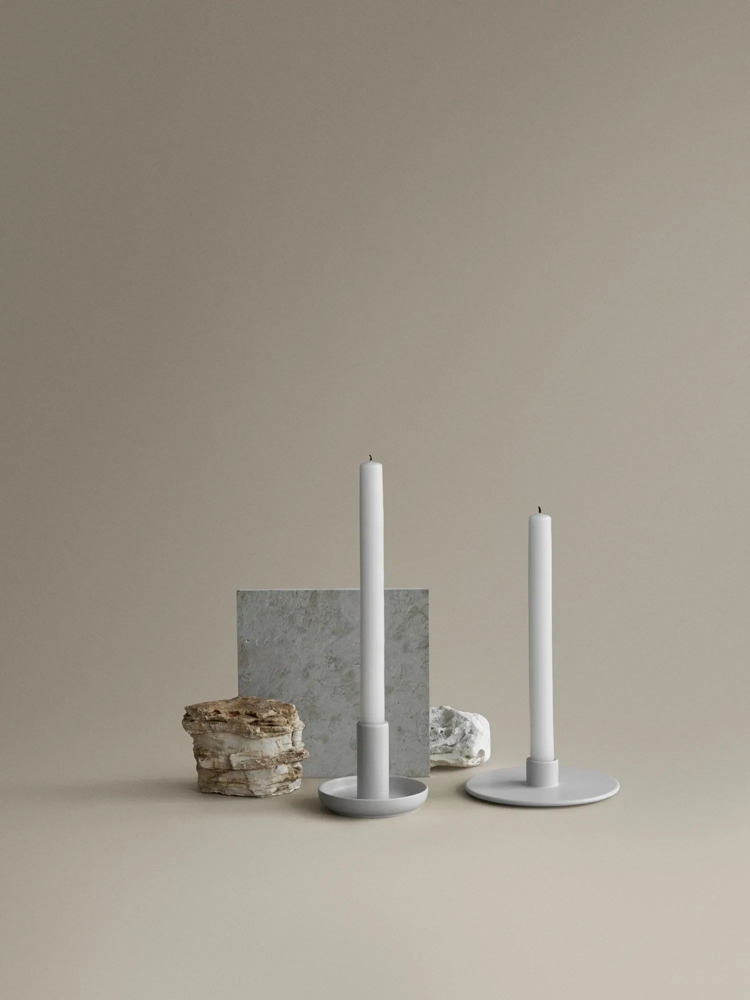 Vela Kerzenhalter - hochwertige Keramik für Stabkerzen Vela Kerzenhalter - hochwertige Keramik für Stabkerzen