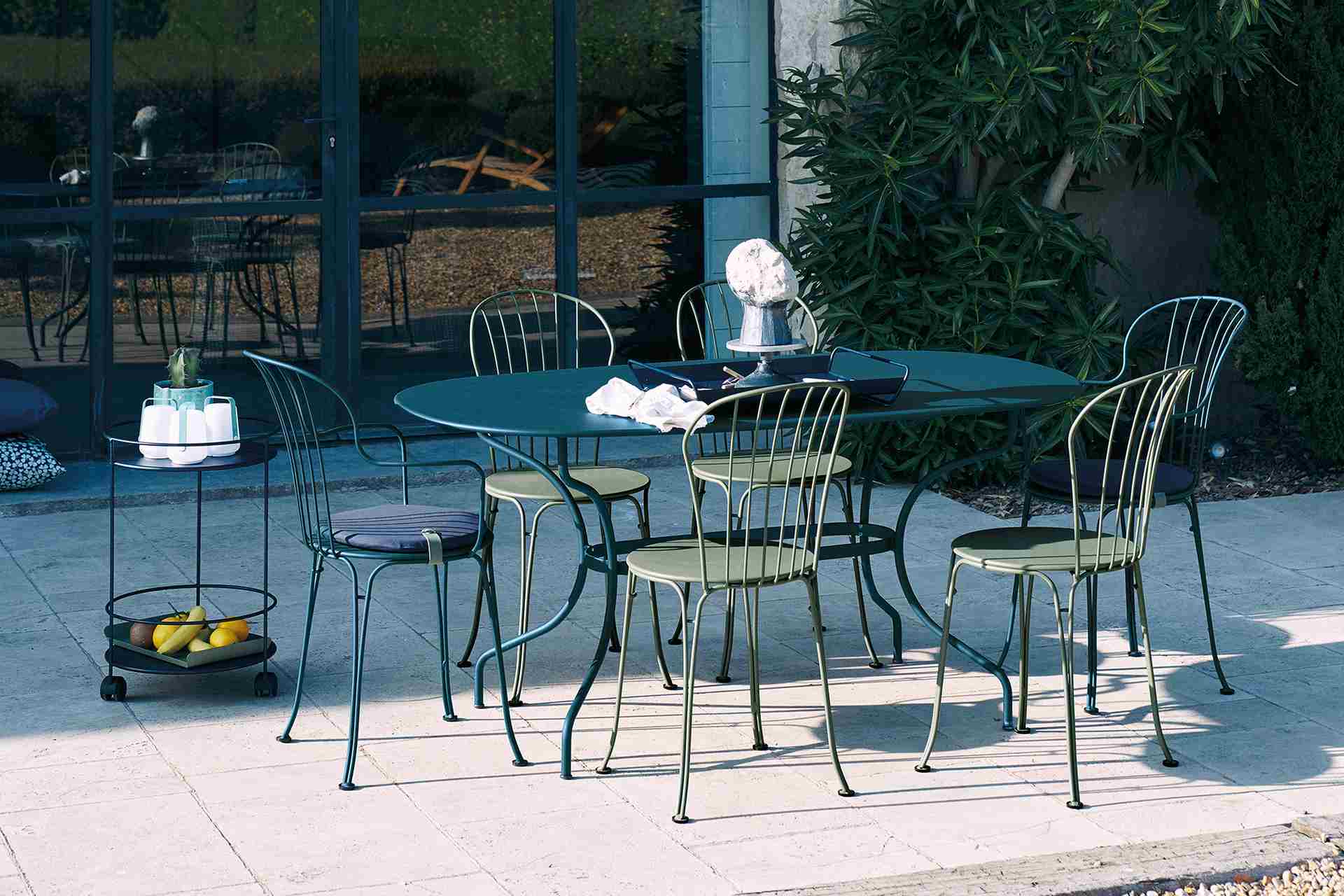 Opéra+ Ovaler Tisch 160 x 90 cm Outdoor Latte beige