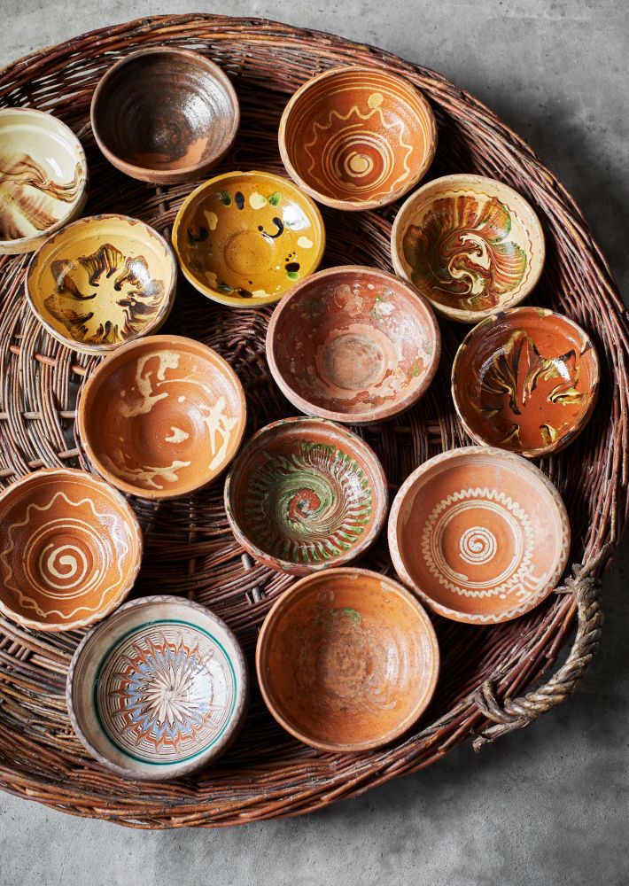 Weidenholztablett mit Griffen - Rundes Serviertablett im rustikalen Flechtdesign