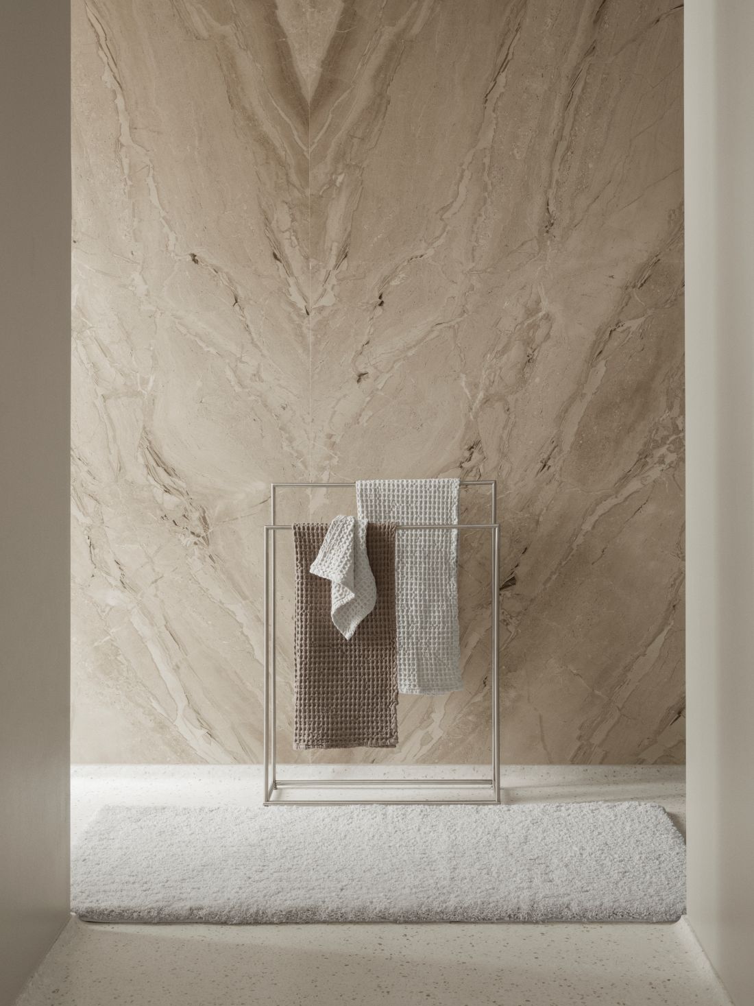 TUUFA Badematte - 70 x 140 cm - Dichter, samtiger Flor Satellite