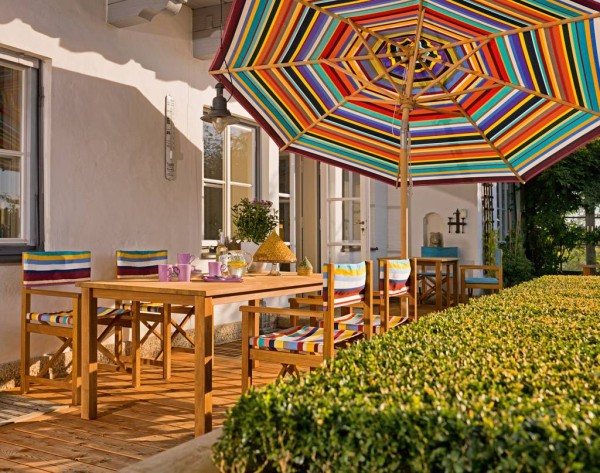 Hochwertiger Sonnenschirm multicolor mit Knickmechanismus Ø 300 cm